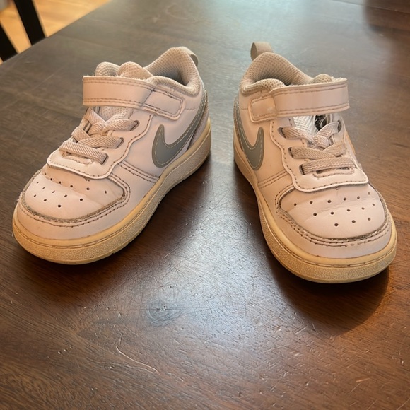 Nike Toddler sneakers 6C Court Borough Low - Picture 3 of 9